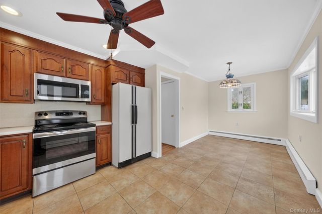 31 Oneonta Road, Carmel, NY 10512