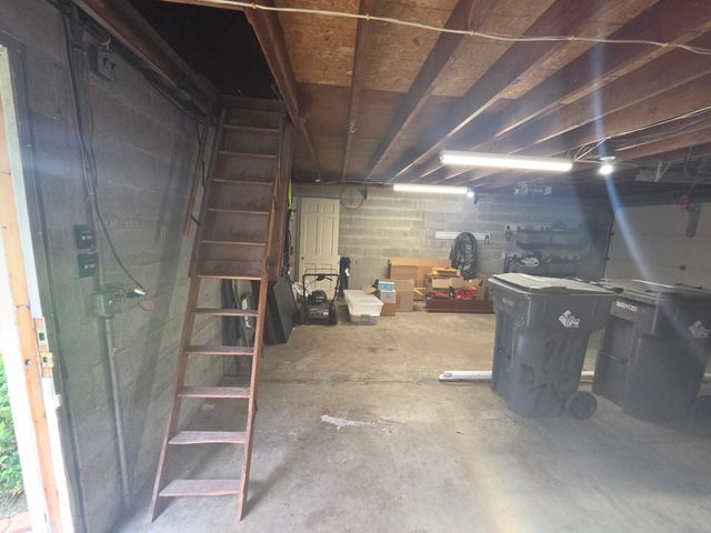 715 Wallace Avenue, Indianapolis, IN 46201