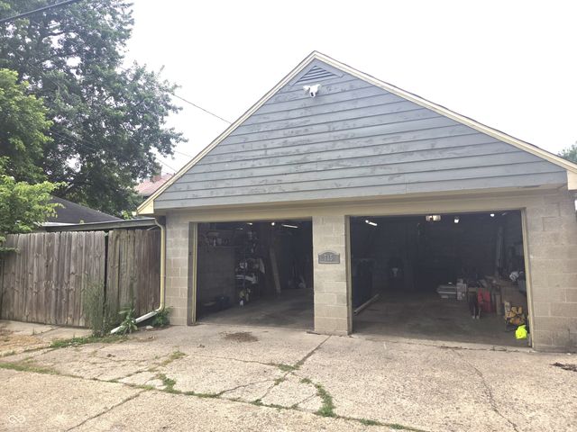 715 Wallace Avenue, Indianapolis, IN 46201