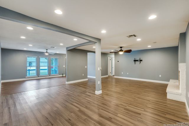 12743 El Sonteo, San Antonio, TX 78233