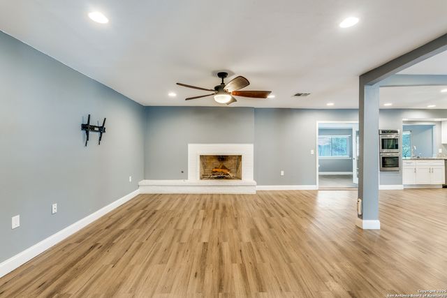 12743 El Sonteo, San Antonio, TX 78233