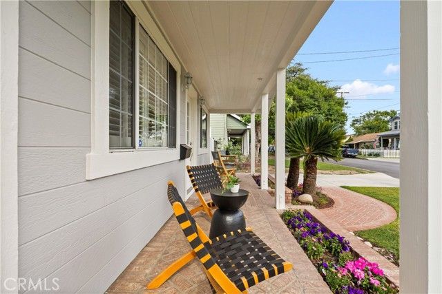 531 W Walnut, Monrovia, CA 91016