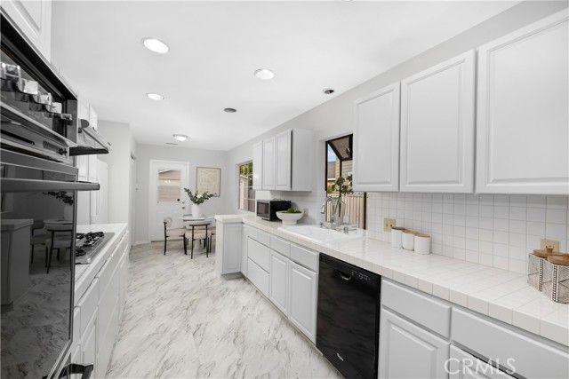 531 W Walnut, Monrovia, CA 91016