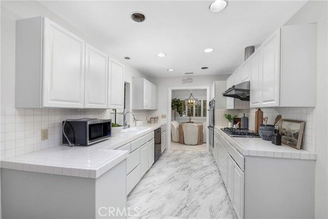 531 W Walnut, Monrovia, CA 91016