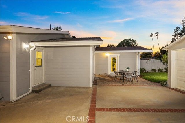 531 W Walnut, Monrovia, CA 91016