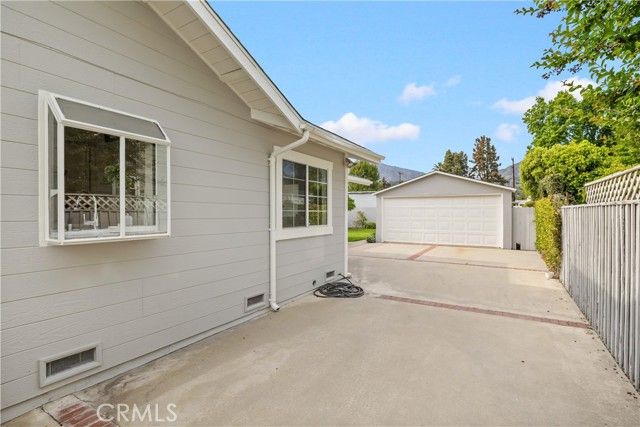 531 W Walnut, Monrovia, CA 91016