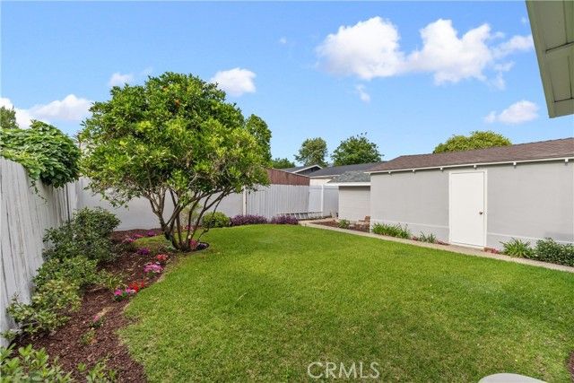 531 W Walnut, Monrovia, CA 91016