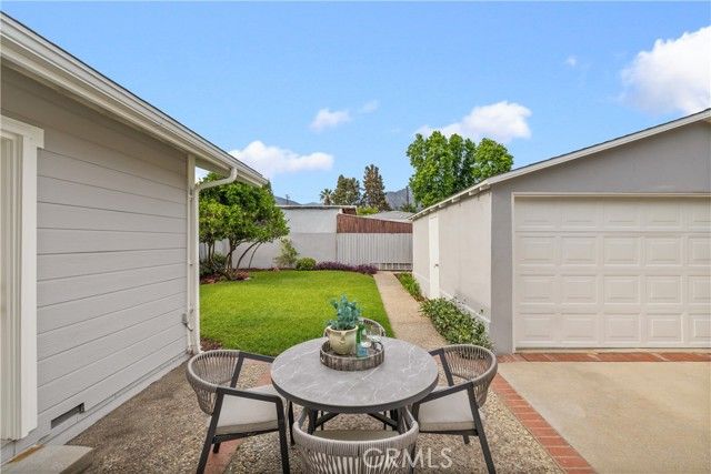531 W Walnut, Monrovia, CA 91016