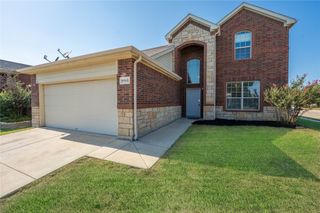 5765 Sapphire Pool Trail, Fort Worth, TX 76244