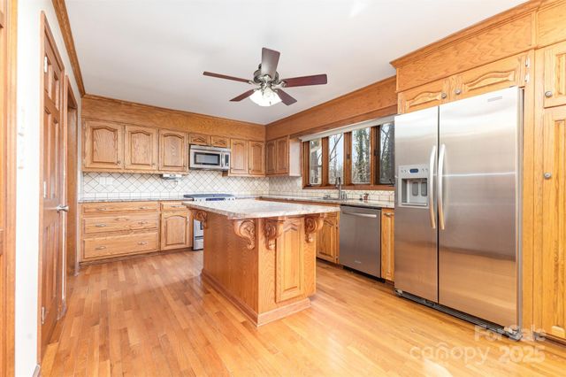 1716 Arbor Way Drive, Shelby, NC 28150