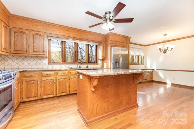 1716 Arbor Way Drive, Shelby, NC 28150