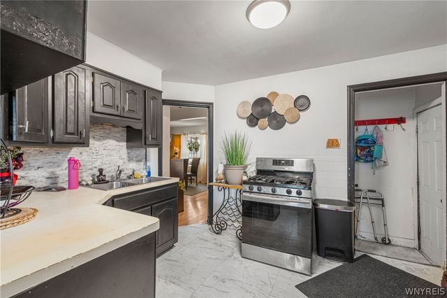 12 Leonard Post Drive, Cheektowaga, NY 14211