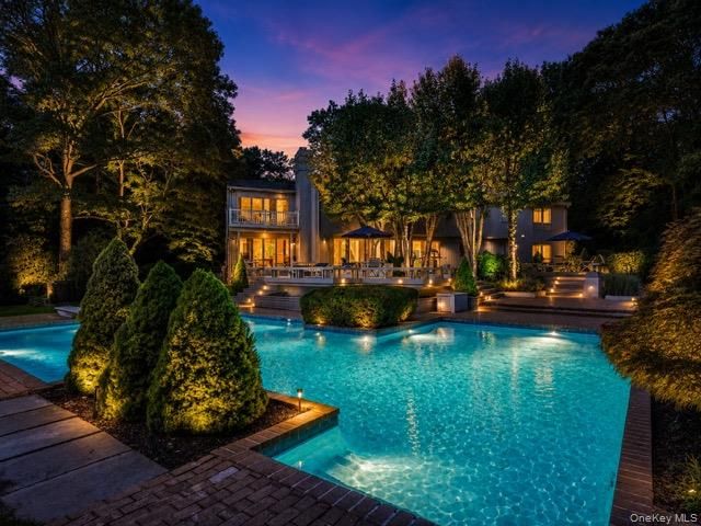6 Fox Hunt Court, Huntington, NY 11743