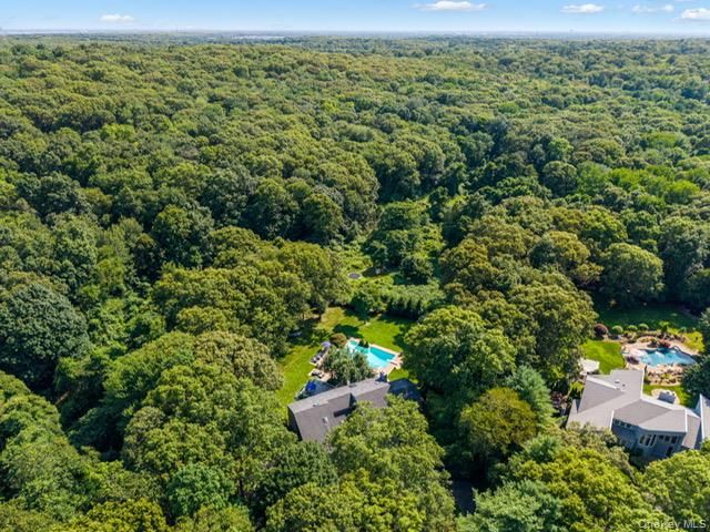 6 Fox Hunt Court, Huntington, NY 11743
