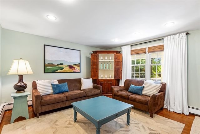 20 Terrace Drive, Barrington, RI 02806