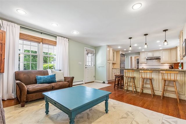 20 Terrace Drive, Barrington, RI 02806