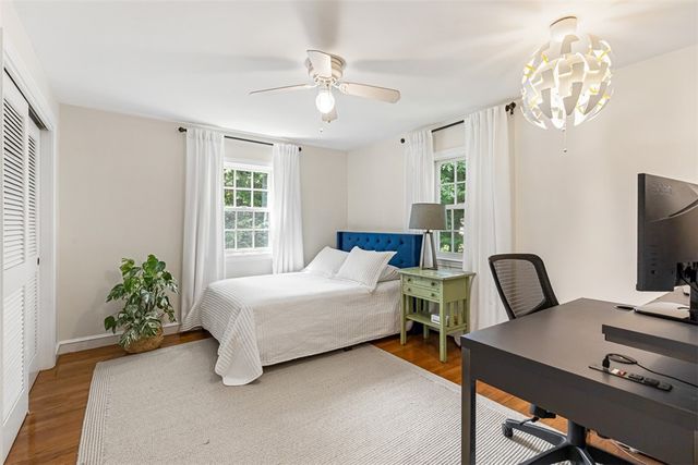 20 Terrace Drive, Barrington, RI 02806