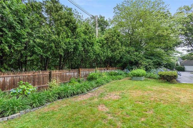 20 Terrace Drive, Barrington, RI 02806