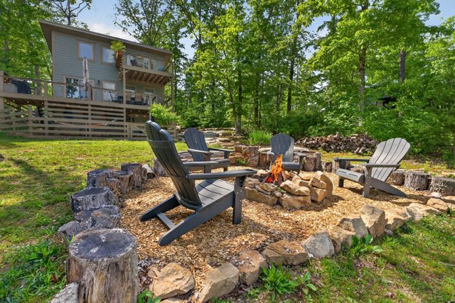 85 Hemlock Cv, Tracy City, TN 37387