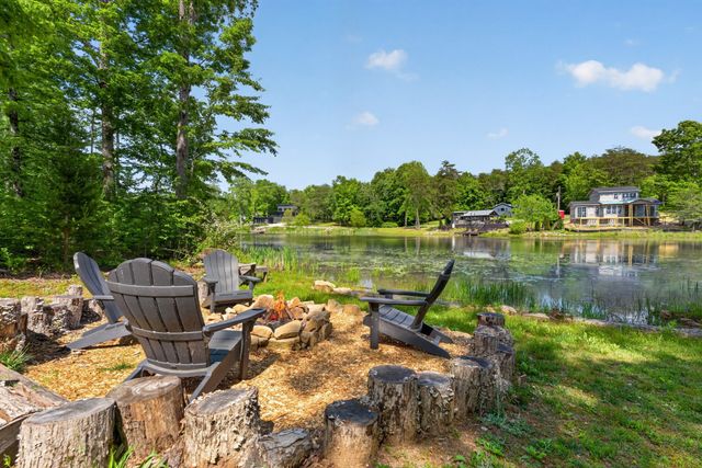 85 Hemlock Cv, Tracy City, TN 37387