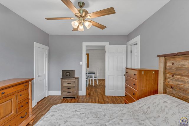 5228 SE 61st St, Berryton, KS 66409