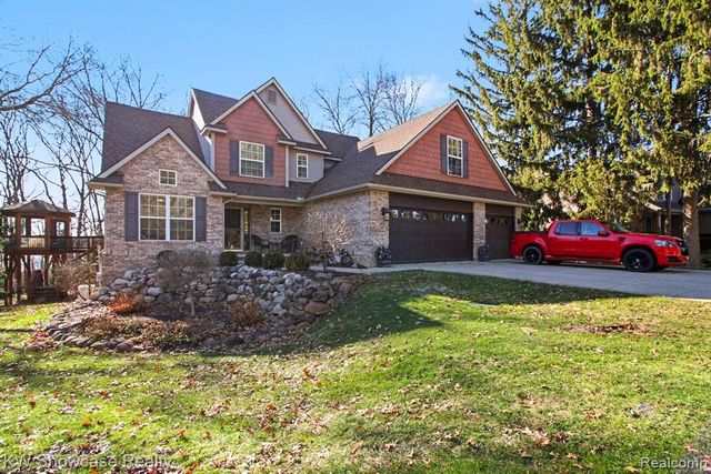 2648 Morel Drive, Highland, MI 48356