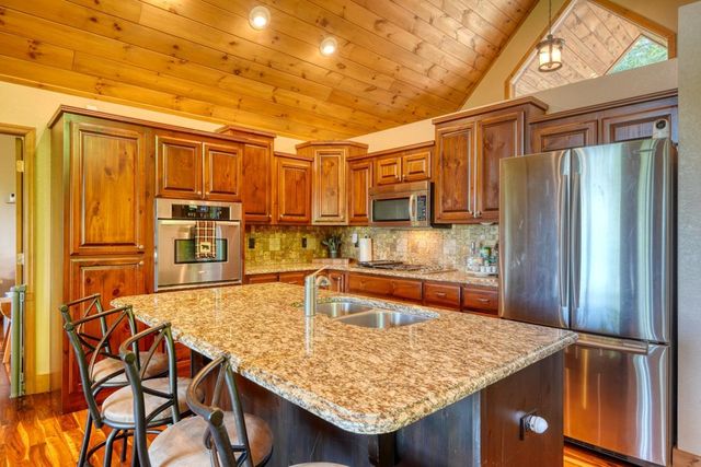 855 Smokey Hollow Drive, Murphy, NC 28906