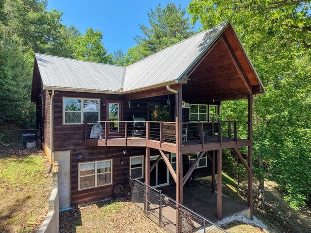 855 Smokey Hollow Drive, Murphy, NC 28906
