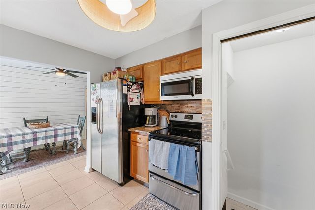 888 Orchard Avenue, Barberton, OH 44203