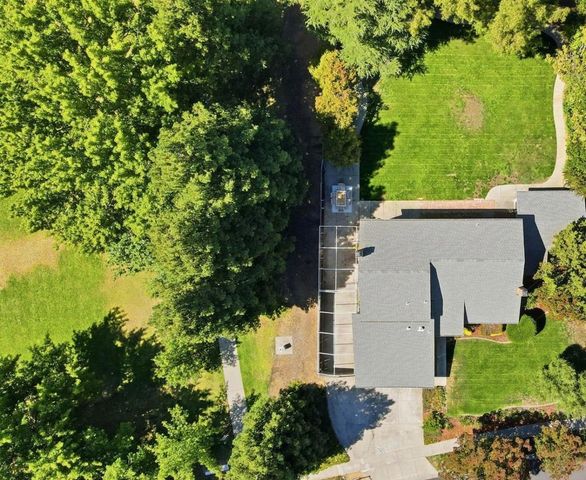 560 Tawny Drive, Pleasanton, CA 94566