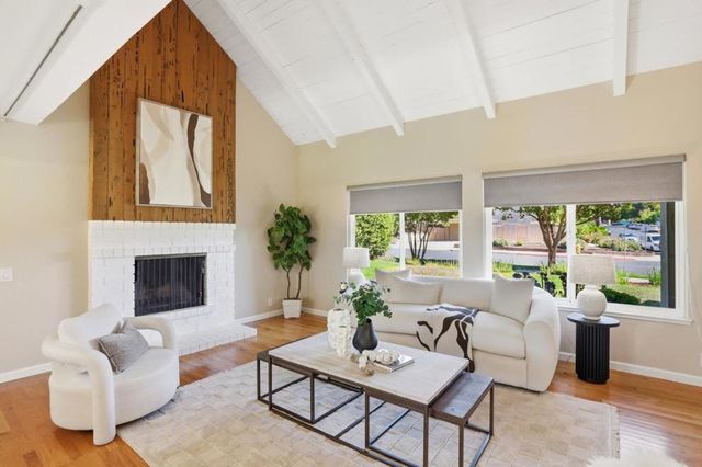560 Tawny Drive, Pleasanton, CA 94566