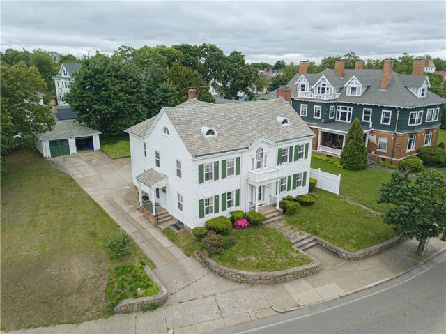 36 UNDERWOOD Drive, Pawtucket, RI 02860