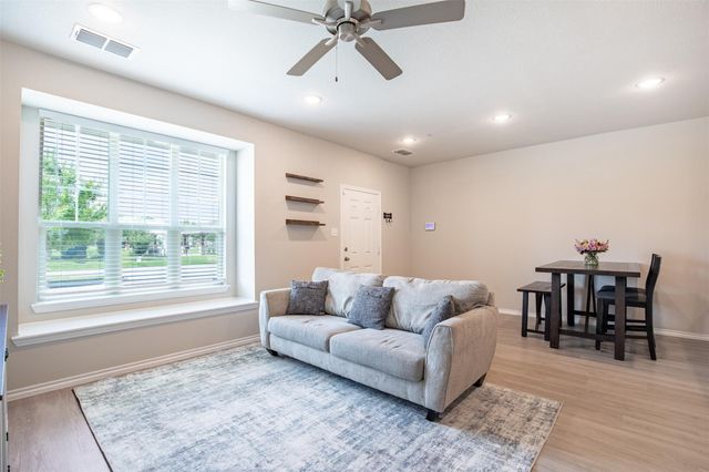 2308 Davenport Drive, Denton, TX 76207
