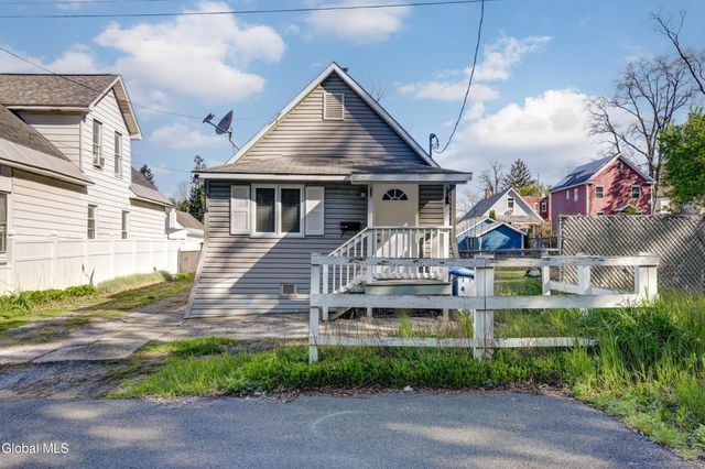 1617 7th Avenue, Schenectady, NY 12303