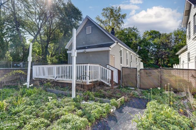 1617 7th Avenue, Schenectady, NY 12303