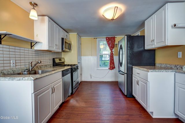 1617 7th Avenue, Schenectady, NY 12303