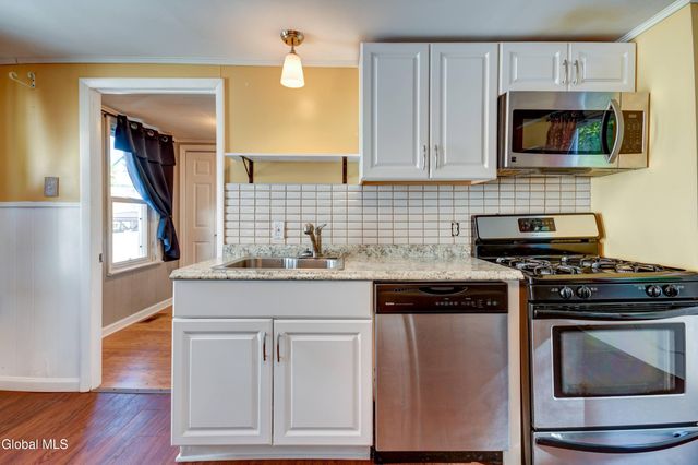 1617 7th Avenue, Schenectady, NY 12303