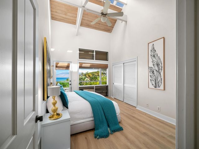 978 Kupulau Dr, Kihei, HI 96753