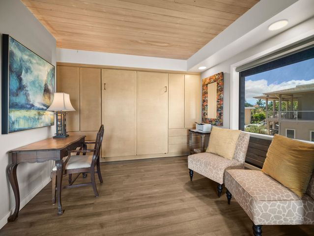 978 Kupulau Dr, Kihei, HI 96753