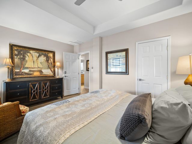 978 Kupulau Dr, Kihei, HI 96753