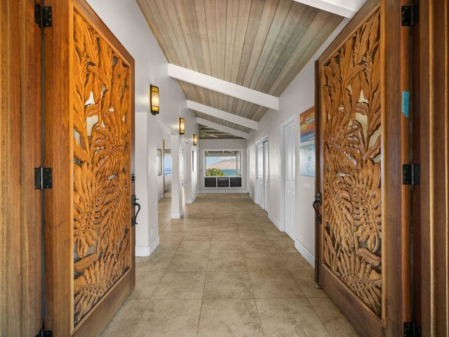 978 Kupulau Dr, Kihei, HI 96753