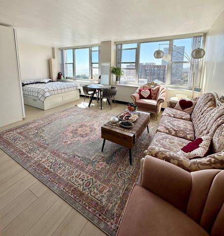4250 N Marine Drive 2414, Chicago, IL 60613
