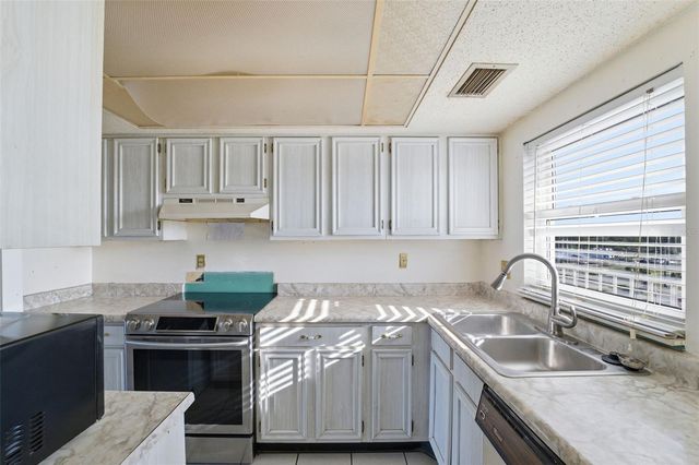 4939 FLORAMAR TERRACE 712, New Port Richey, FL 34652