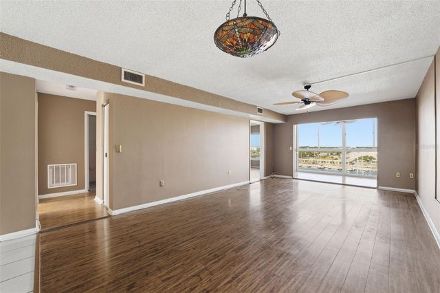 4939 FLORAMAR TERRACE 712, New Port Richey, FL 34652