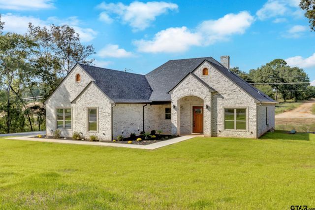 16618 Meadow Crest Dr, Lindale, TX 75771