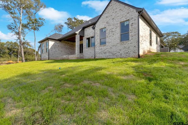 16618 Meadow Crest Dr, Lindale, TX 75771