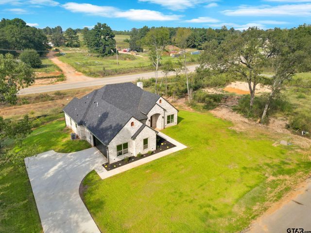 16618 Meadow Crest Dr, Lindale, TX 75771