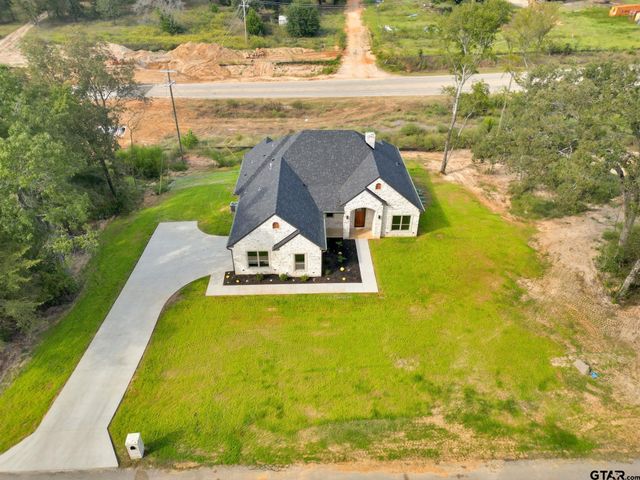 16618 Meadow Crest Dr, Lindale, TX 75771