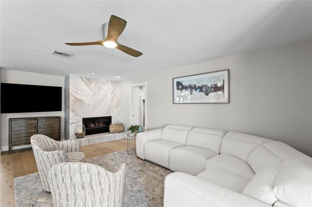 4995 58TH AVENUE S, St Petersburg, FL 33715