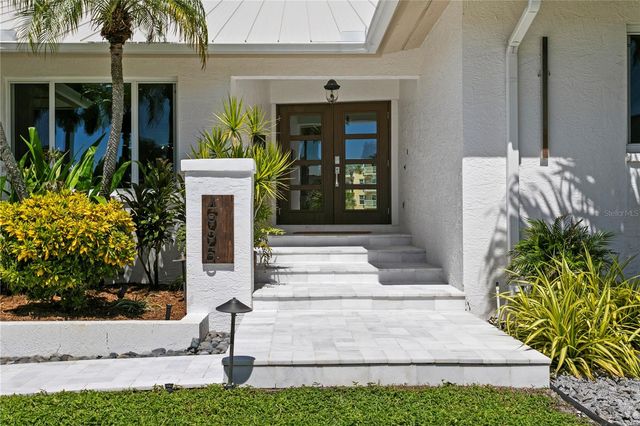 4995 58TH AVENUE S, St Petersburg, FL 33715